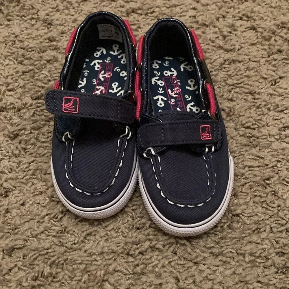 Toddler navy blue Sperry shoes, size 7